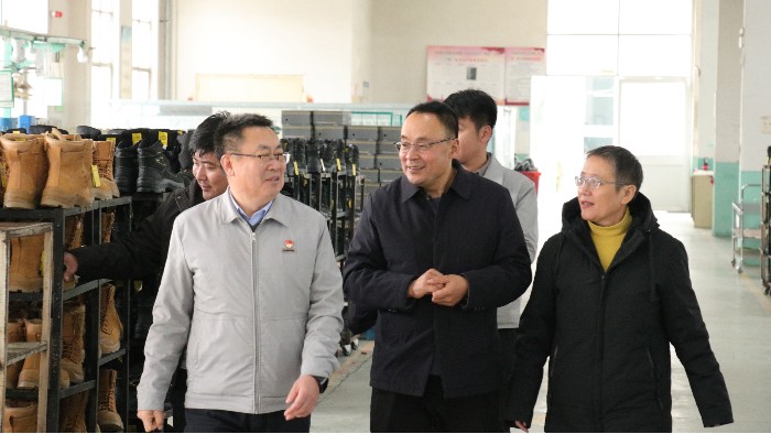 資訊|國內著名集團蒞臨百華鞋業(yè)，攜手打造合作新篇章！