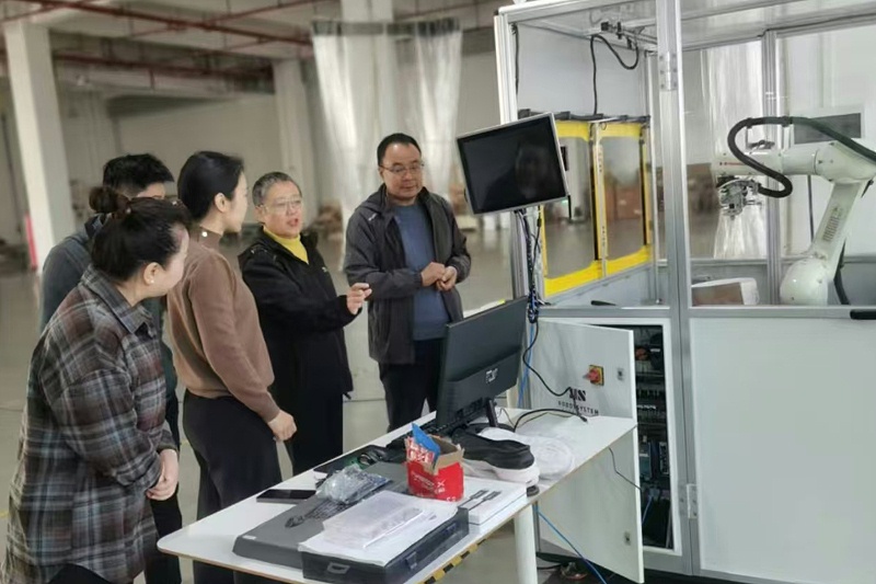 百華鞋業赴羅霸自動化系統(廣東)有限公司考察并正式簽訂合同