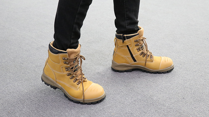 山東百華鞋業淺談鞋子保養的文化