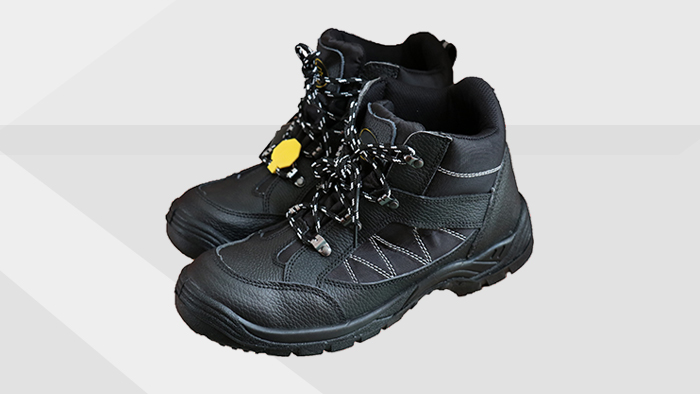 百華鞋業丨英國品牌十萬余雙防砸安全鞋訂購案例