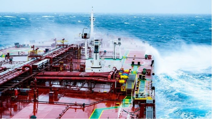 在海上平臺工作勞保鞋怎么選，才能讓人放心，答案來了！